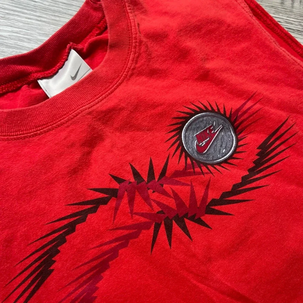 Nike Sleeveless Graphic Tee Boys L 14-16 Red Cotton‎ Muscle Shirt Y2K Sportswear